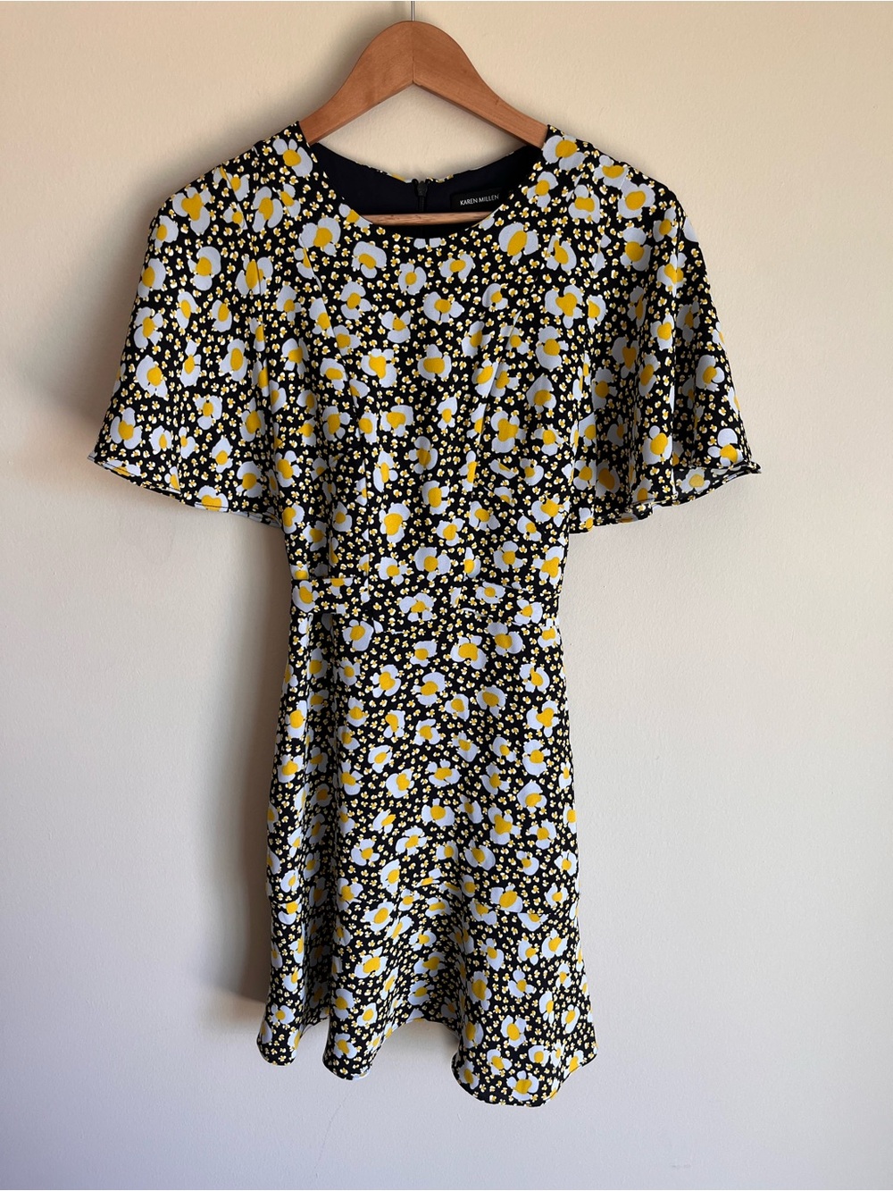 Karen Millen Women’s Patterned Mini Dress Short Sleeve with Tie at Waist Size 4